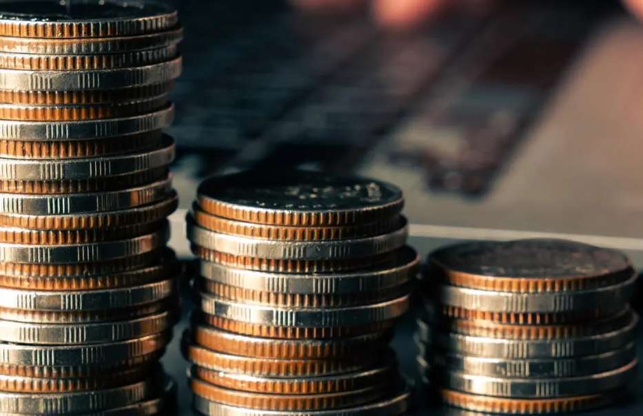 Global Giants Unveil Investment Opportunities for 2025